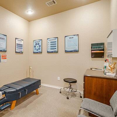 An image that shows 1318 Nw John Jones Dr (27 Of 31)