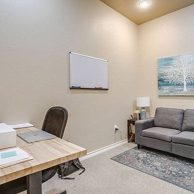 An image that shows 1318 Nw John Jones Dr (28 Of 31)