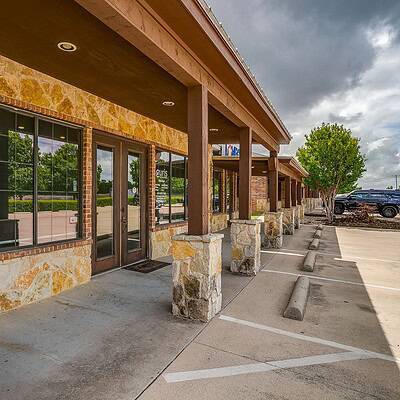 An image that shows 1318 Nw John Jones Dr (6 Of 31)