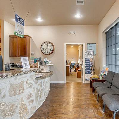 An image that shows 1318 Nw John Jones Dr (9 Of 31)