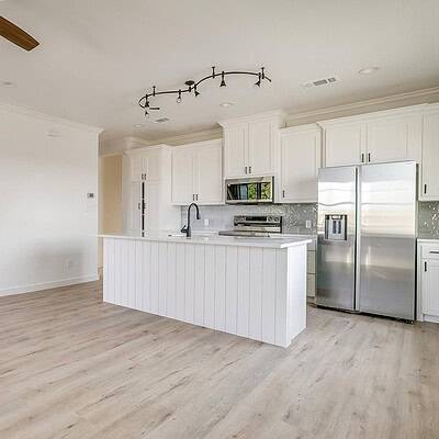 An image that shows 3108 Frazier Ave (17 Of 30)