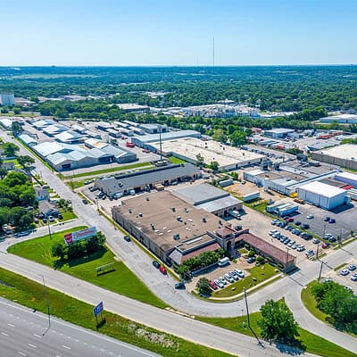 An image that shows 3500 Noble Ave (2 Of 46)