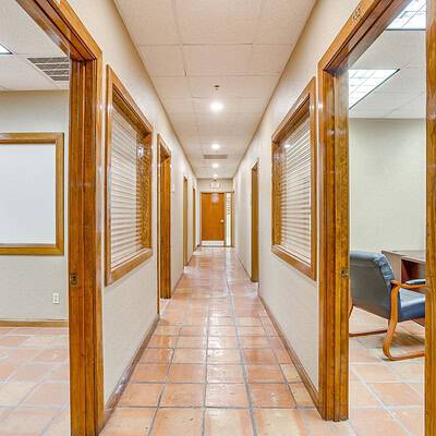 An image that shows 3500 Noble Ave (28 Of 46)
