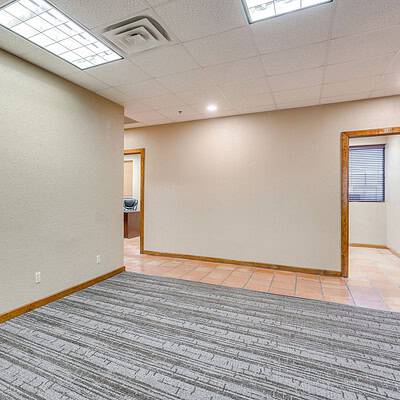 An image that shows 3500 Noble Ave (31 Of 46)
