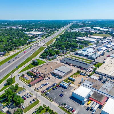 An image that shows 3500 Noble Ave (8 Of 46)