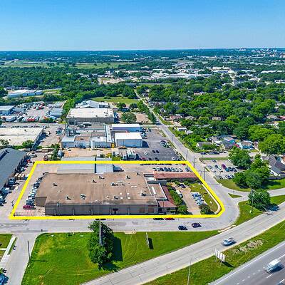 An image that shows 3500 Noble Ave (2 Of 9)