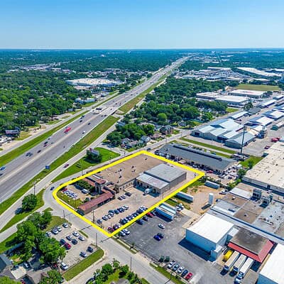 An image that shows 3500 Noble Ave (7 Of 9)