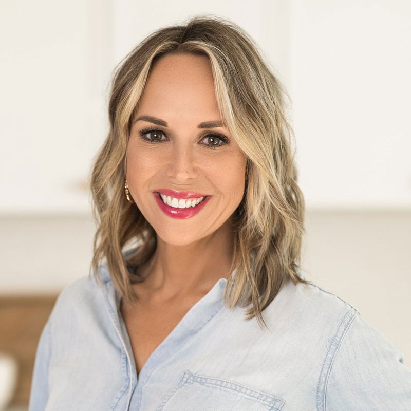 An image that shows Carly Wallace Profile Web