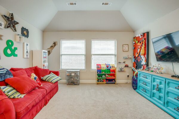 An image that shows 2747 Elmwood Dr (41 Of 41)