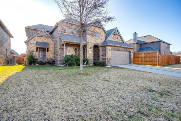 An image that shows 2747 Elmwood Drive (11 Of 25)