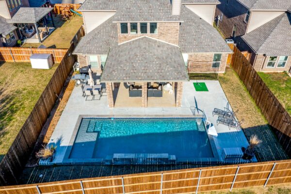 An image that shows 2747 Elmwood Drive (9 Of 25)