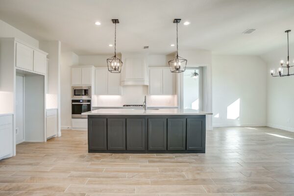 An image that shows 1006 Nogalito Ave. (13 Of 41)
