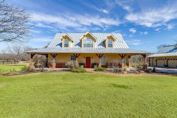 An image that shows 104 Ranchway (14 Of 72)