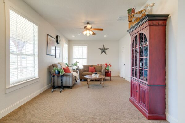 An image that shows 104 Ranchway (21 Of 72)