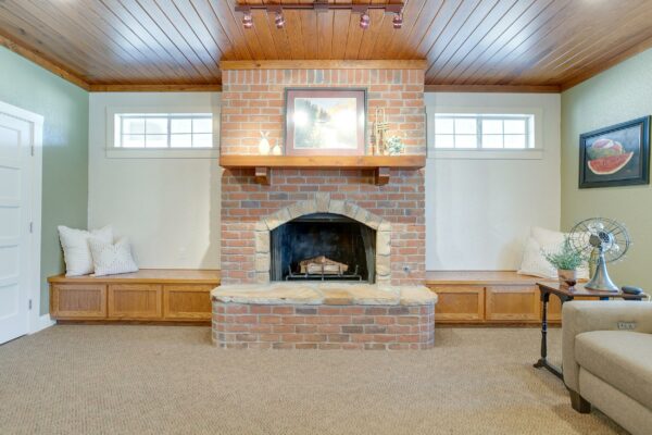 An image that shows 104 Ranchway (31 Of 72)