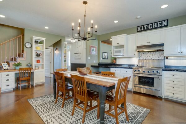 An image that shows 104 Ranchway (36 Of 72)