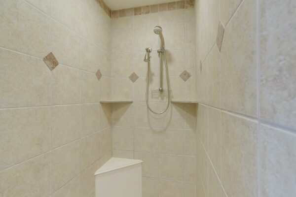 An image that shows 104 Ranchway (47 Of 72)