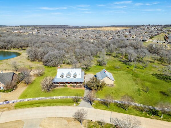 An image that shows 104 Ranchway (5 Of 72)