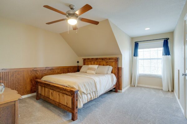 An image that shows 104 Ranchway (50 Of 72)