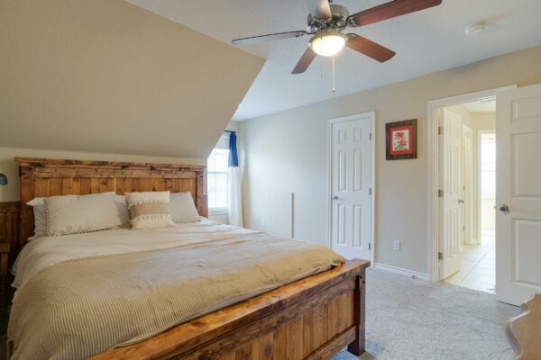 An image that shows 104 Ranchway (51 Of 72)