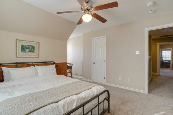 An image that shows 104 Ranchway (56 Of 72)