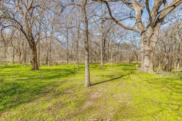 An image that shows 104 Ranchway (70 Of 72)