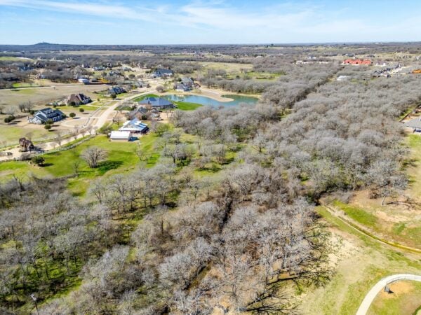 An image that shows 104 Ranchway (8 Of 72)