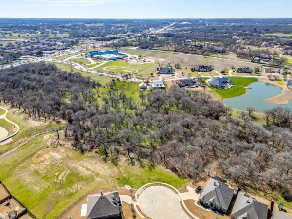 An image that shows 104 Ranchway (9 Of 72)