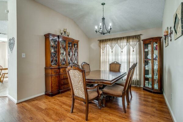 An image that shows 1805 Bertram Dr (13 Of 50)
