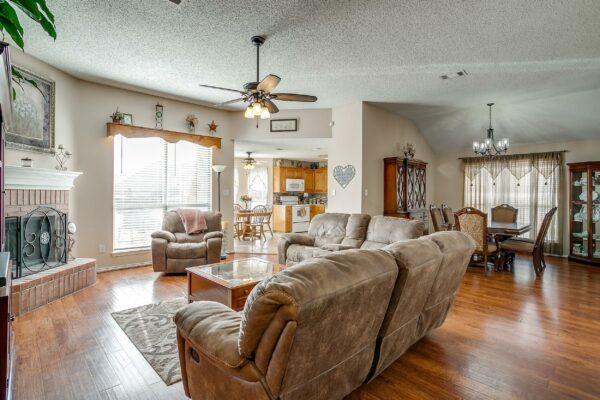An image that shows 1805 Bertram Dr (8 Of 50)