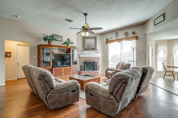 An image that shows 1805 Bertram Dr (9 Of 50)