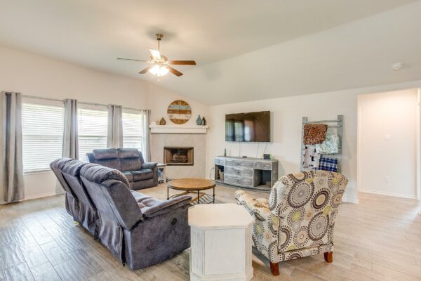 An image that shows 6512 Molly Anita Drive (10 Of 42)