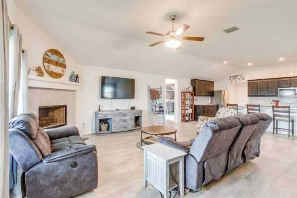 An image that shows 6512 Molly Anita Drive (12 Of 42)