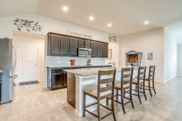 An image that shows 6512 Molly Anita Drive (16 Of 42)