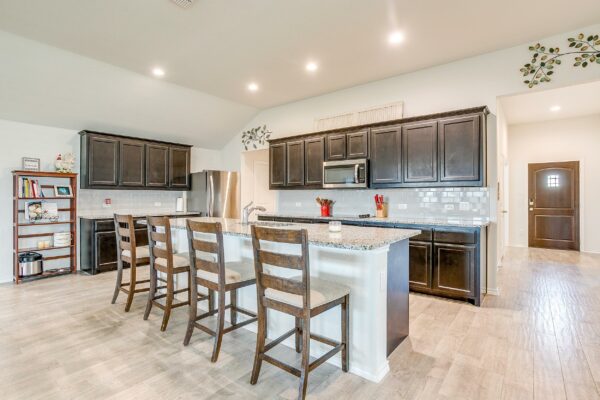 An image that shows 6512 Molly Anita Drive (17 Of 42)