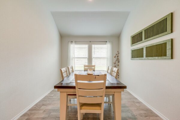 An image that shows 6512 Molly Anita Drive (21 Of 42)