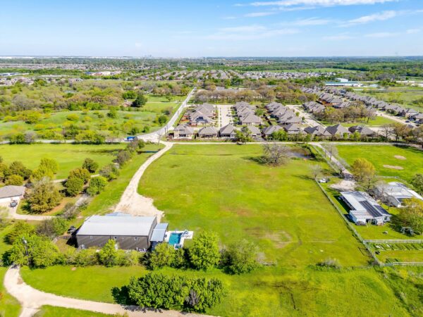 An image that shows 12437 Oak Grove Rd S (7 Of 71)