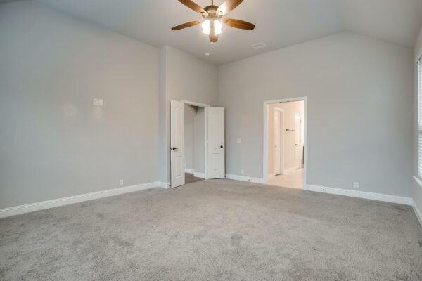 An image that shows 1032 Scarlet Oak Dr (23 Of 48)