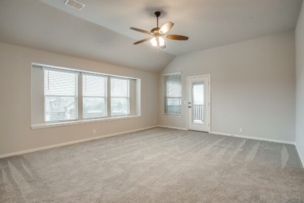 An image that shows 1032 Scarlet Oak Dr (30 Of 48)