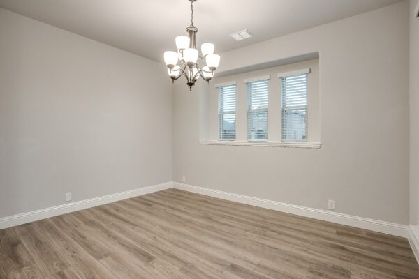 An image that shows 1032 Scarlet Oak Dr (9 Of 48)
