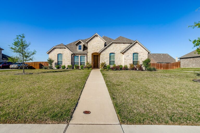 An image that shows 124 Sapphire Lane (2 Of 40)
