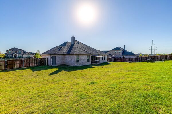 An image that shows 124 Sapphire Lane (38 Of 40)