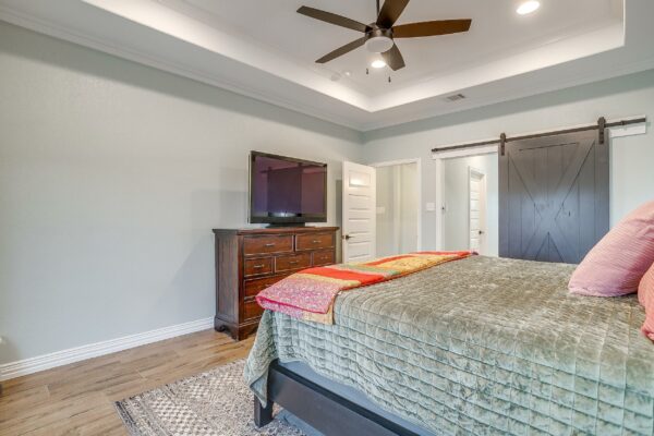 An image that shows 2278 Arbor Spring Ct (23 Of 56)