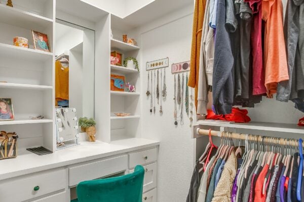 An image that shows 2278 Arbor Spring Ct (30 Of 56)