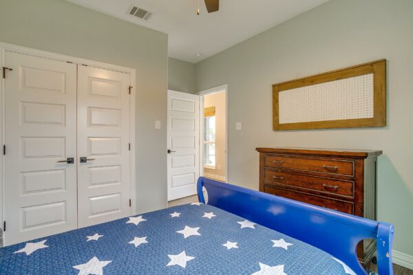 An image that shows 2278 Arbor Spring Ct (33 Of 56)