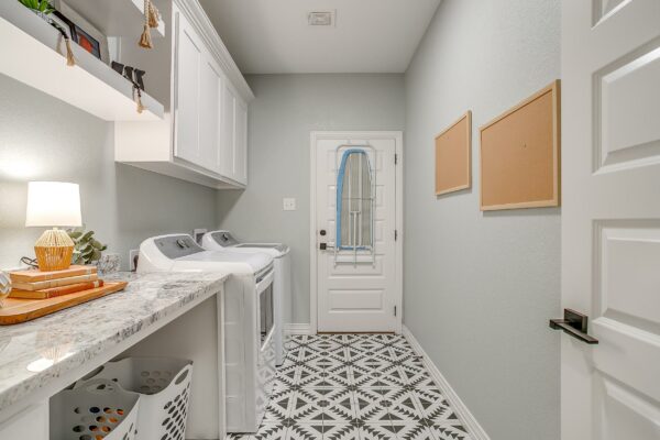 An image that shows 2278 Arbor Spring Ct (36 Of 56)