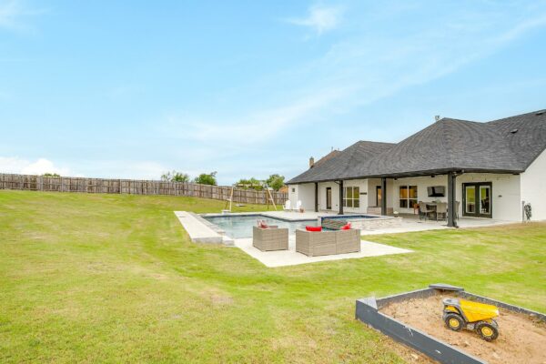 An image that shows 2278 Arbor Spring Ct (52 Of 56)