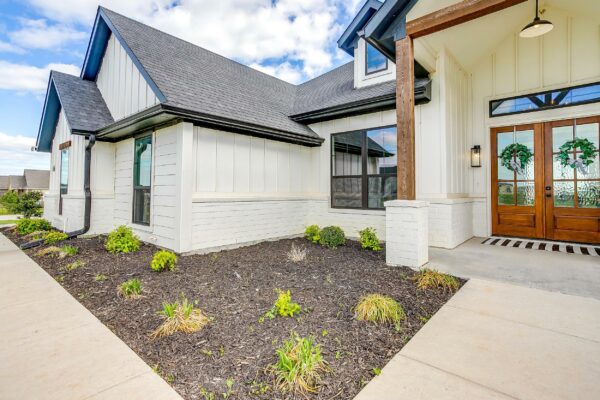 An image that shows 6341 Rhoden Ave (13 Of 75)