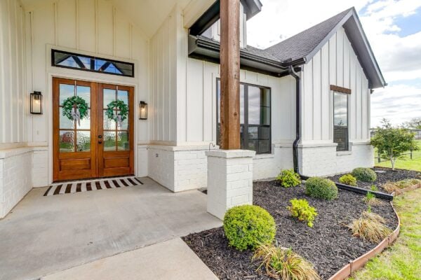 An image that shows 6341 Rhoden Ave (14 Of 75)