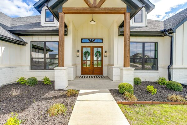 An image that shows 6341 Rhoden Ave (15 Of 75)